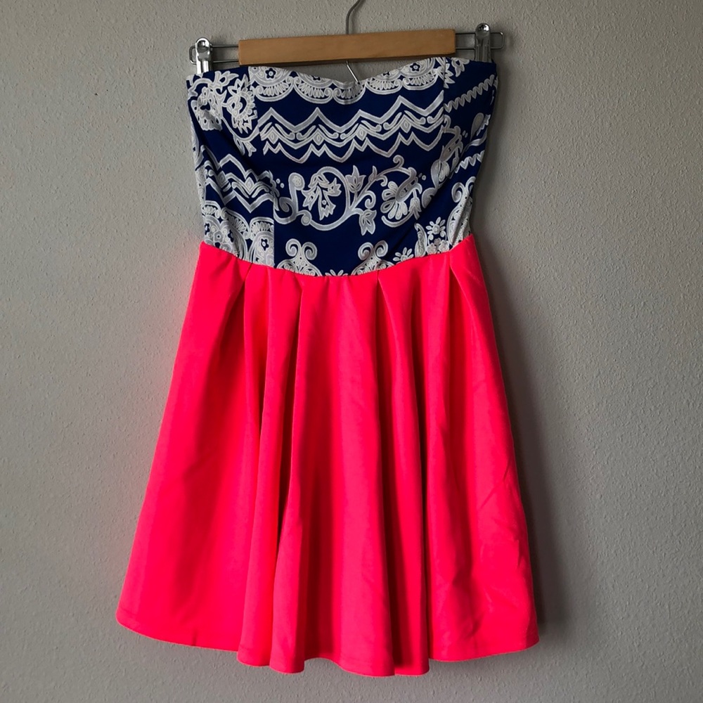 Dress - Picture 3 of 8